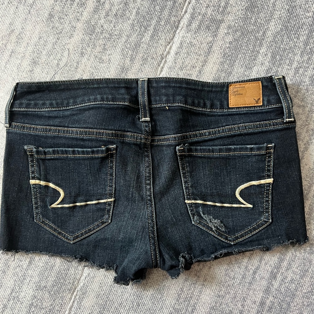Shorts - Picture 3 of 3